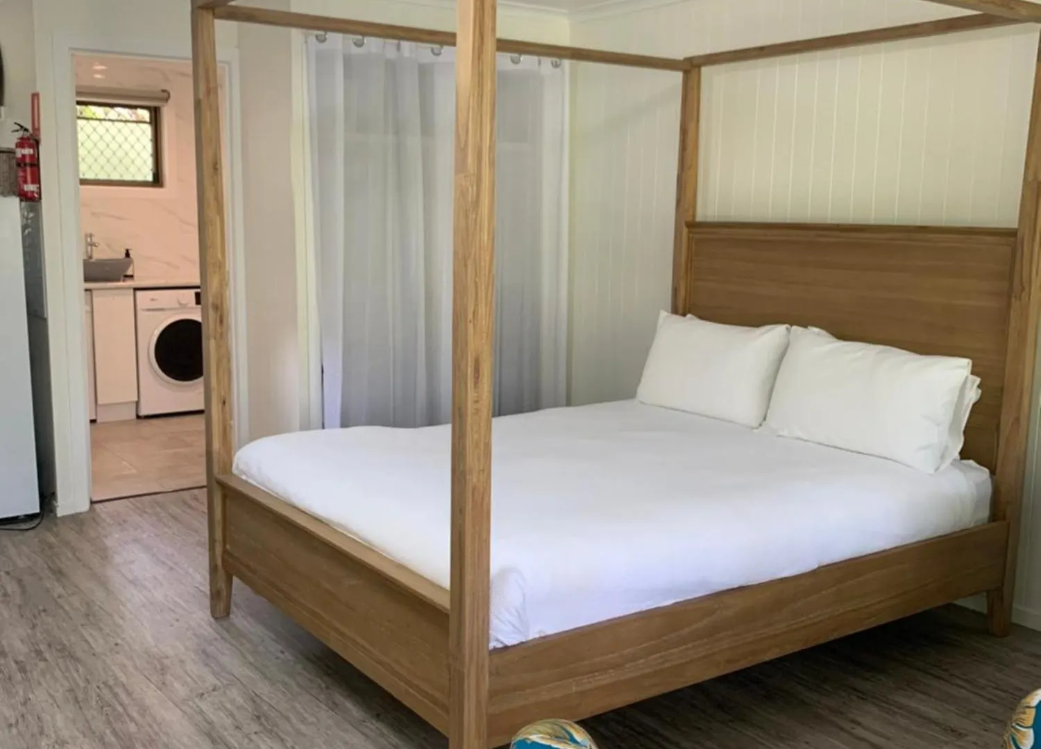 Apartment Turtle Cove Lake Front Cabin 300M To Beach Hervey Bay Australia