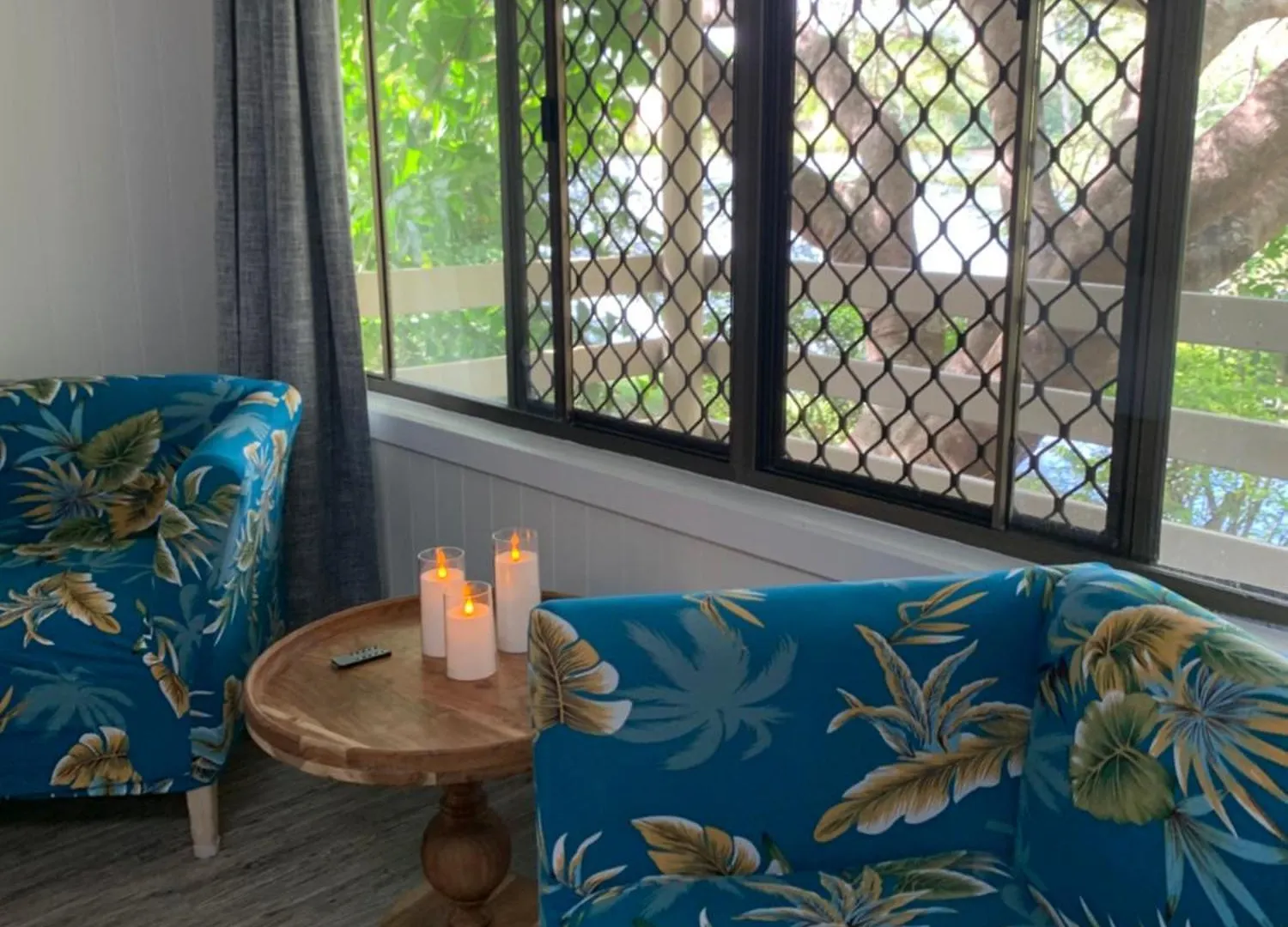 Turtle Cove Lake Front Cabin 300M To Beach Hervey Bay Apartment