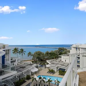 4* Aparthotel Oaks And